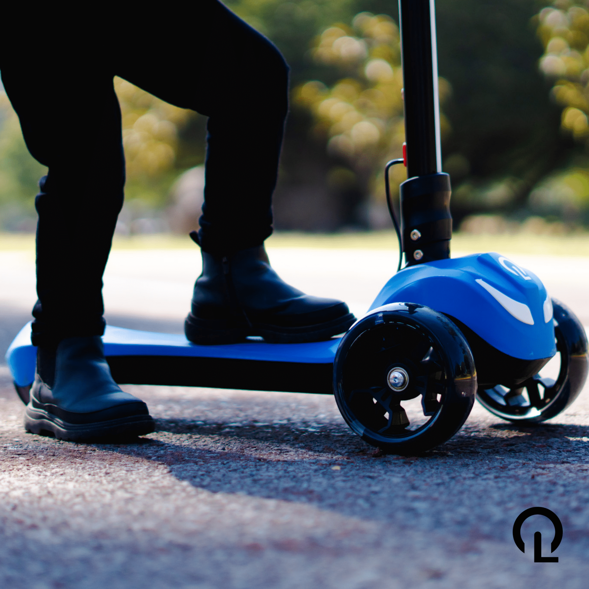 SCOOTER KIDS A3 PRO 60W MOTOR AZUL features
