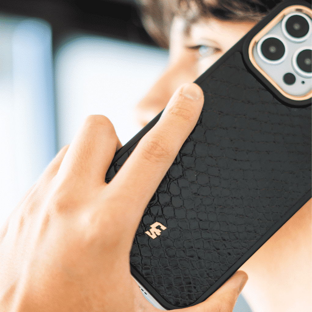 LUX IPHONE 14 PRO MAX PIEL2 features