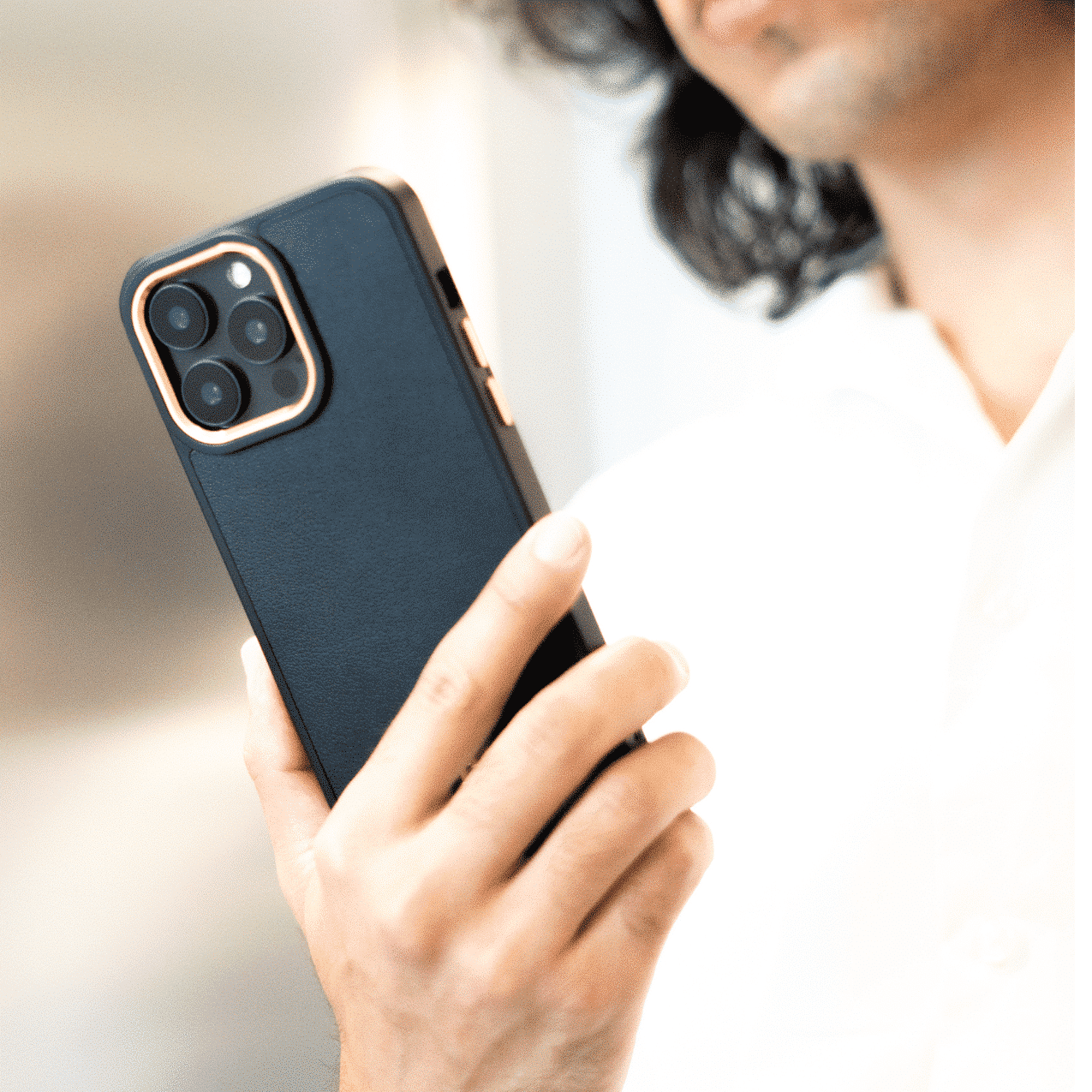 LUX IPHONE 14 PIEL